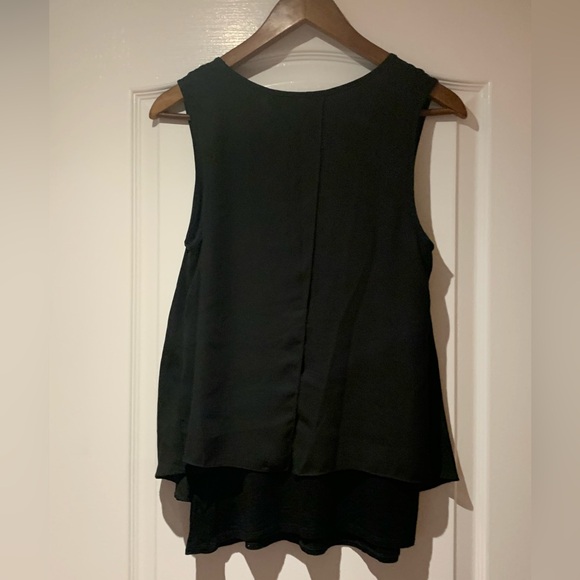 Design Lab black top with slit detail, size M - Picture 3 of 5